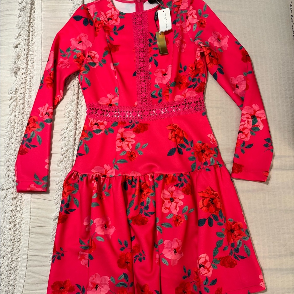 Alexia Admor Red Fit and Flare Mini Dress with Cuffed Long Sleeves